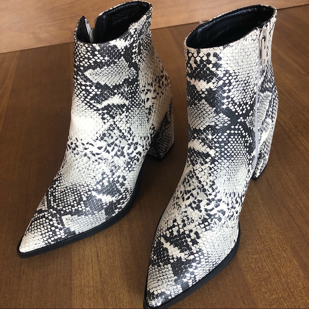 Snakeskin booties - Picture 2 of 7